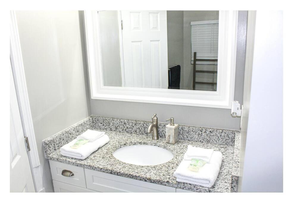 Lovely 3Br 3Ba Home Minutes From Airport/Downtown Atlanta Bagian luar foto